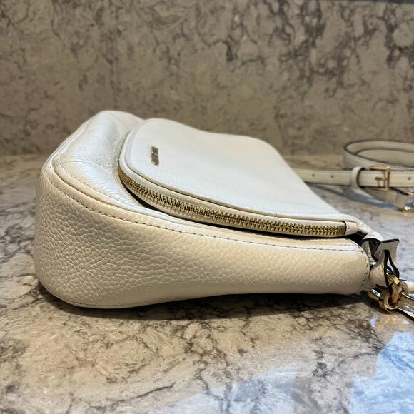Michael Kors Bedford Convertible Flap Shoulder Bag, White - Picture 4 of 10